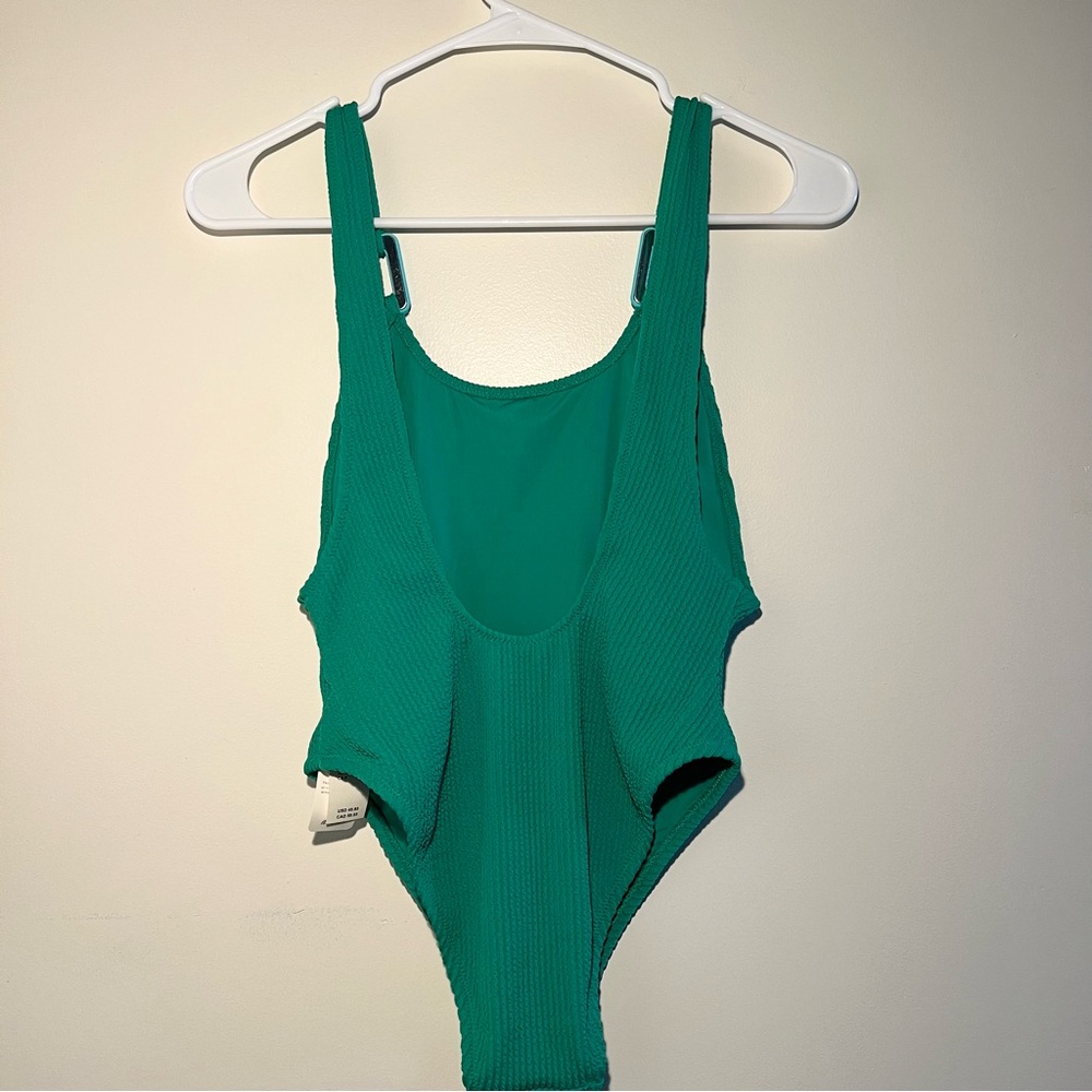 aerie green crinkle scoop one piece swim suit - Picture 2 of 5